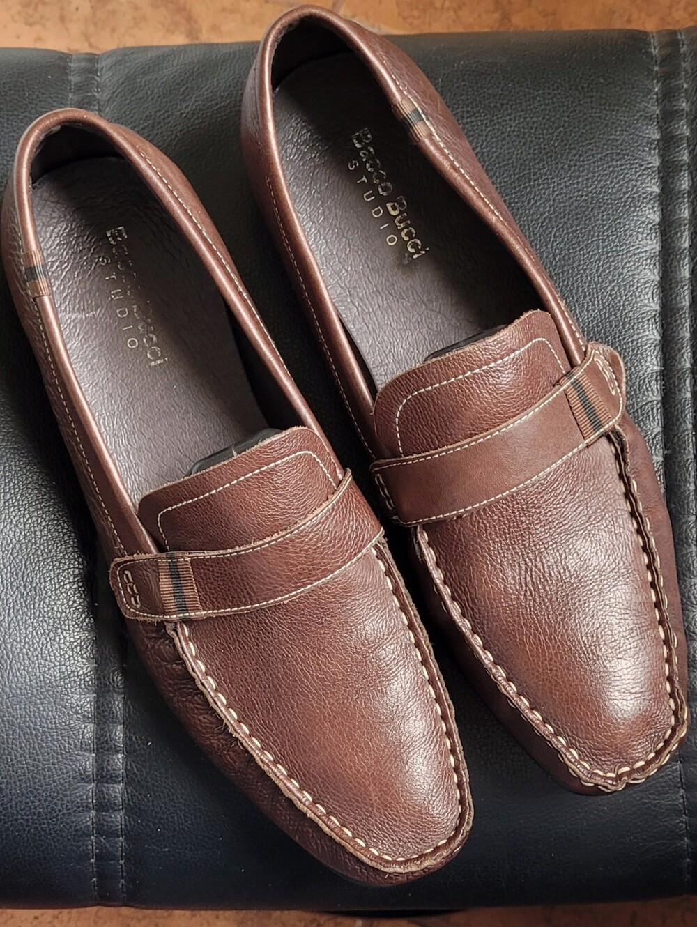 Bacco Bucci Brown Leather Driver Loafers with Contrast Stitching